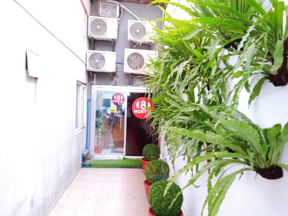 8Hostel Manila Ngoại thất bức ảnh