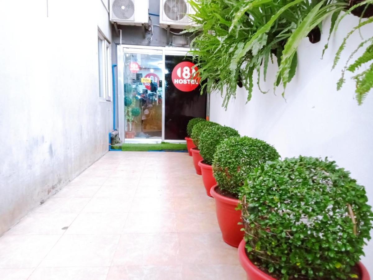 8Hostel Manila Ngoại thất bức ảnh