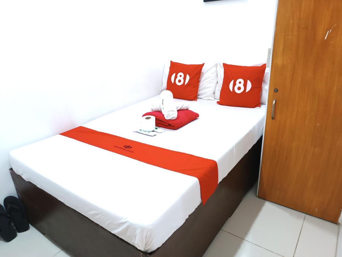 8Hostel Manila Ngoại thất bức ảnh