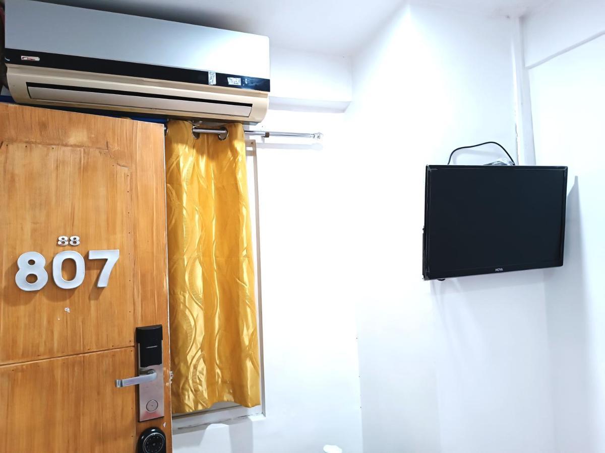 8Hostel Manila Ngoại thất bức ảnh