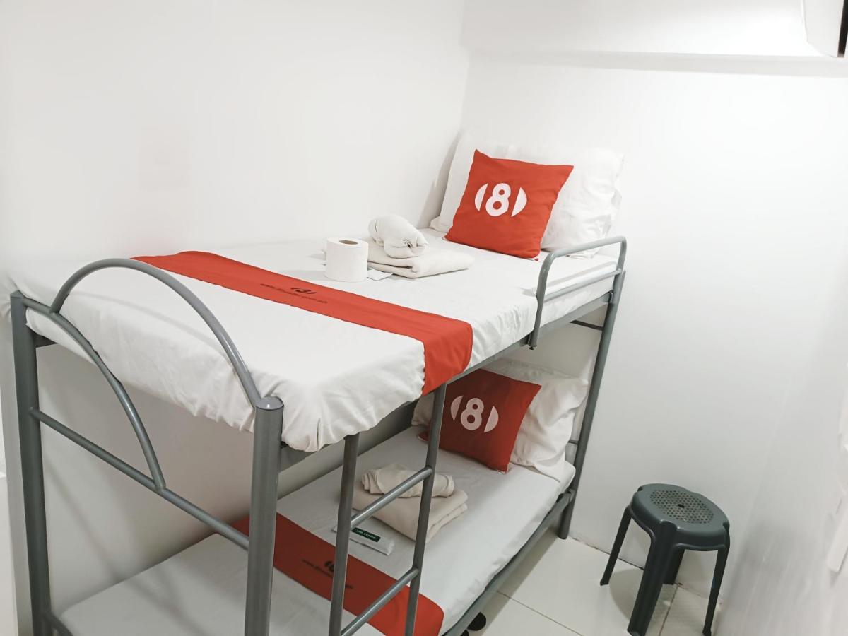 8Hostel Manila Ngoại thất bức ảnh